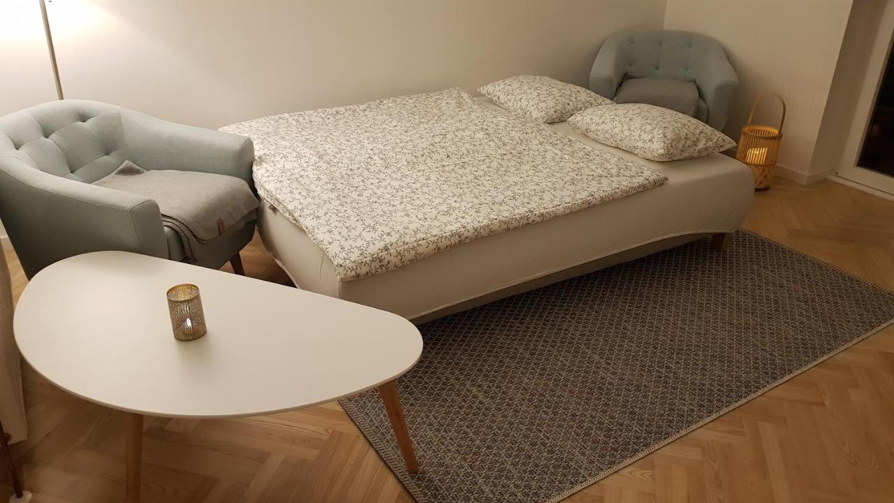 Blick Ueber Krems Mit Gartenpavillon Экстерьер фото