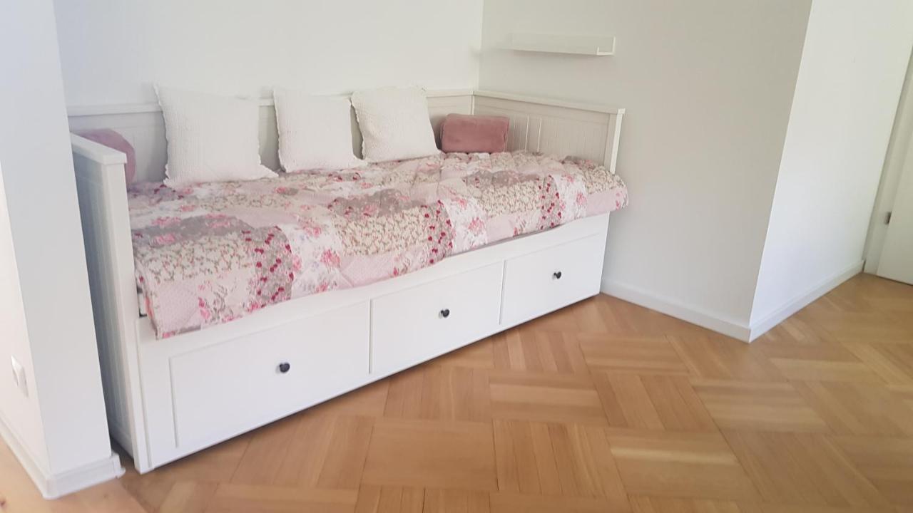 Blick Ueber Krems Mit Gartenpavillon Экстерьер фото
