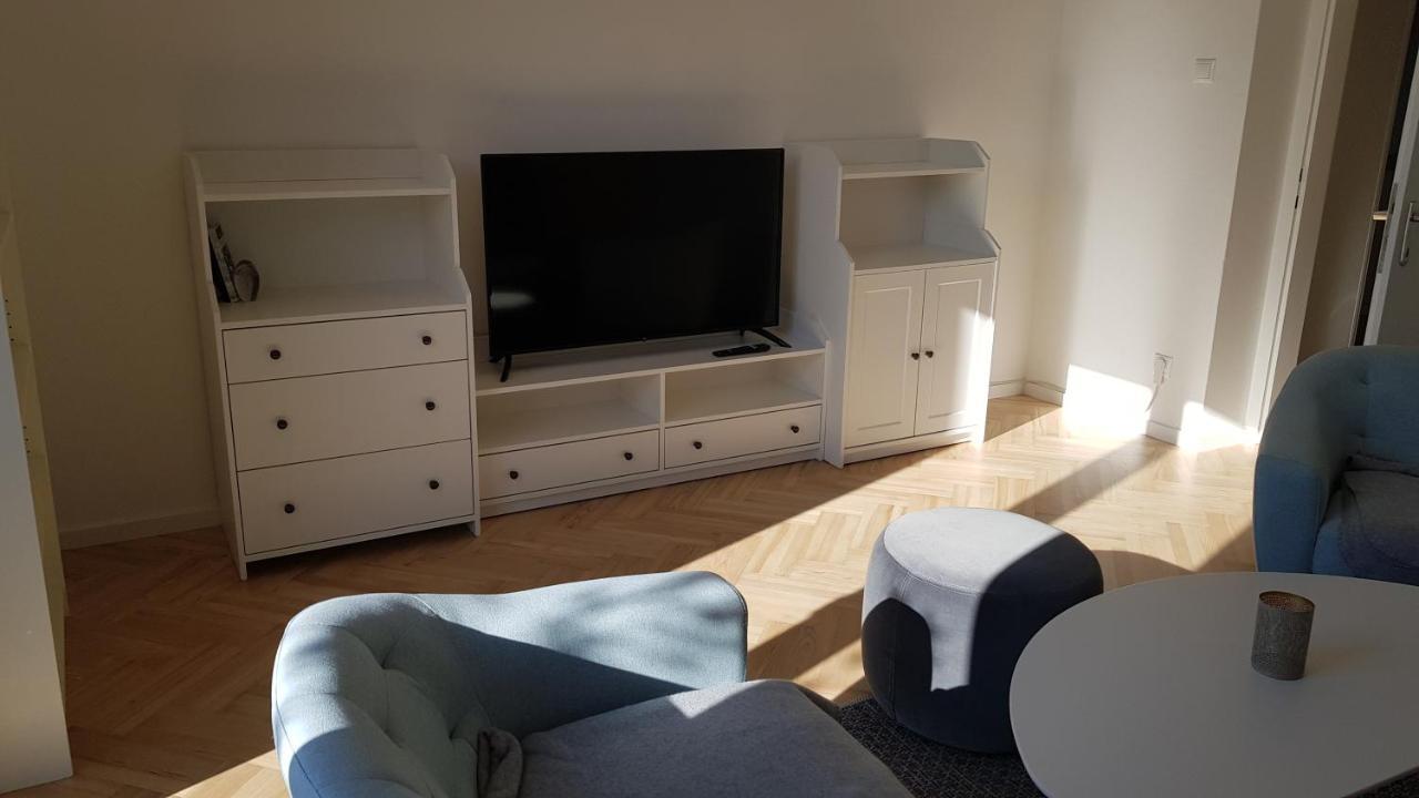 Blick Ueber Krems Mit Gartenpavillon Экстерьер фото